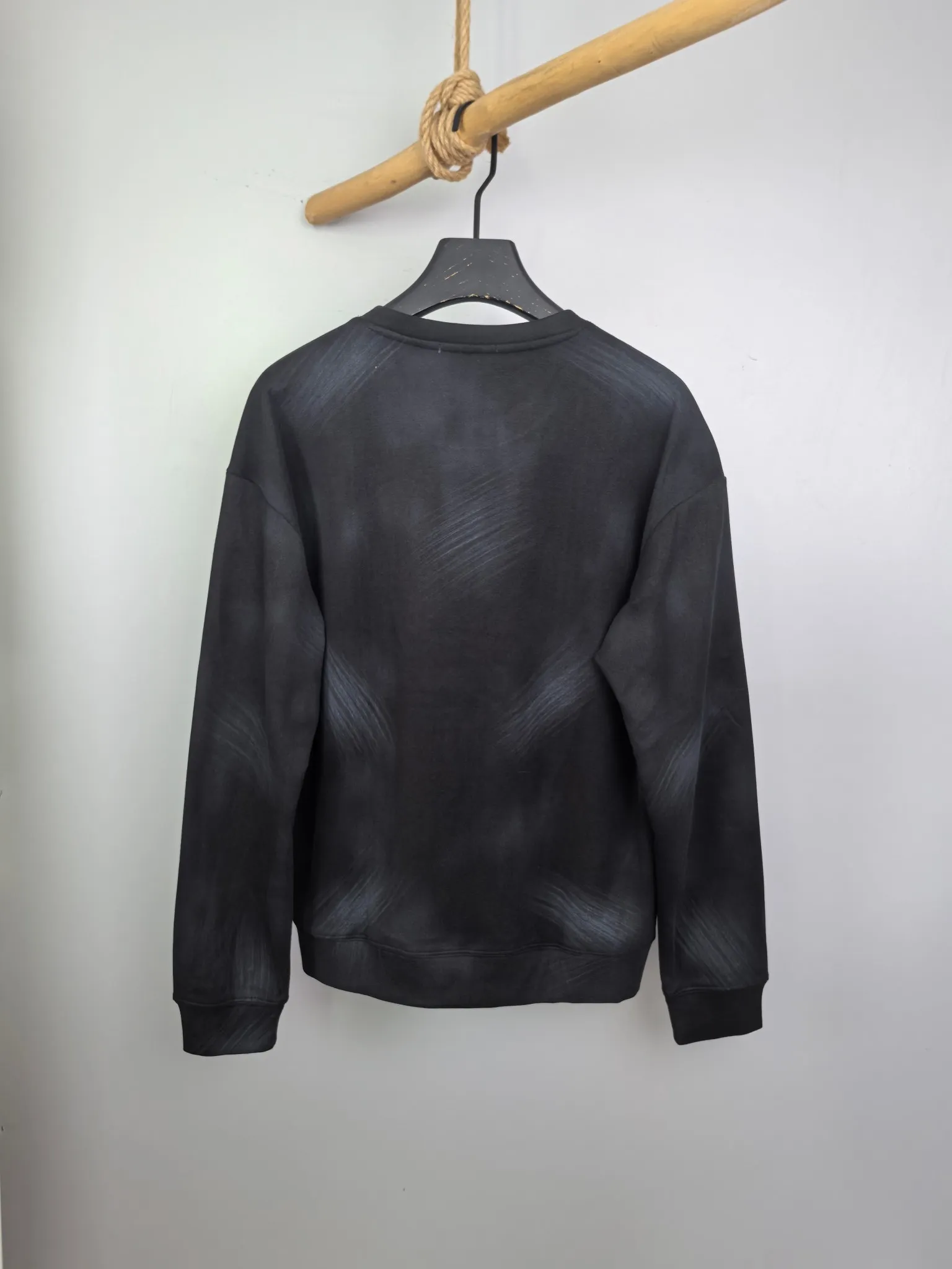 Mc Queen · 2025 New Arrival ！ T 。Oversize ， ， ， T 。 LOGO， ， ， ， ！ ， ！ ， ， Classic ， ！M-3XL